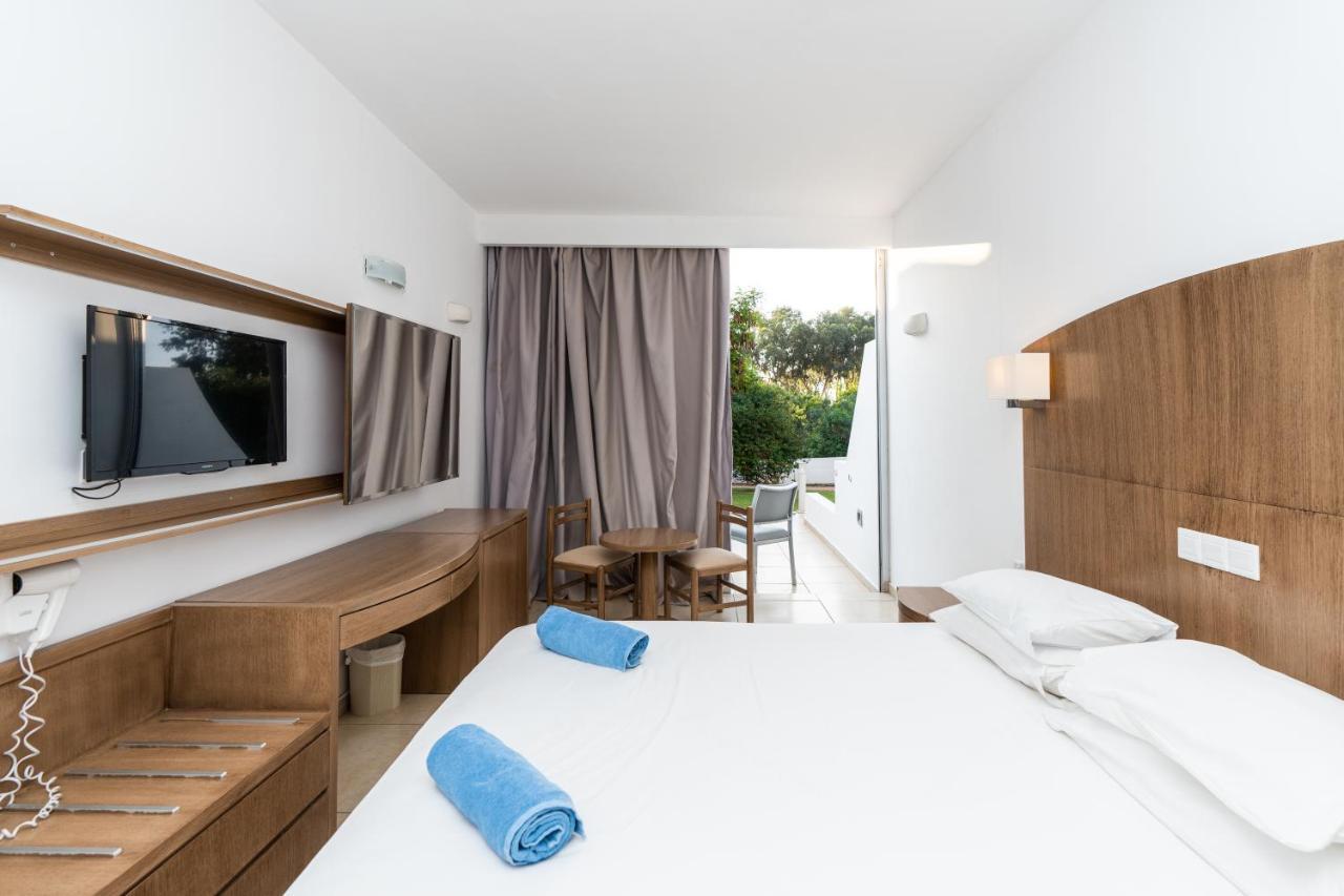 Adelais Bay Hotel Protaras Eksteriør bilde