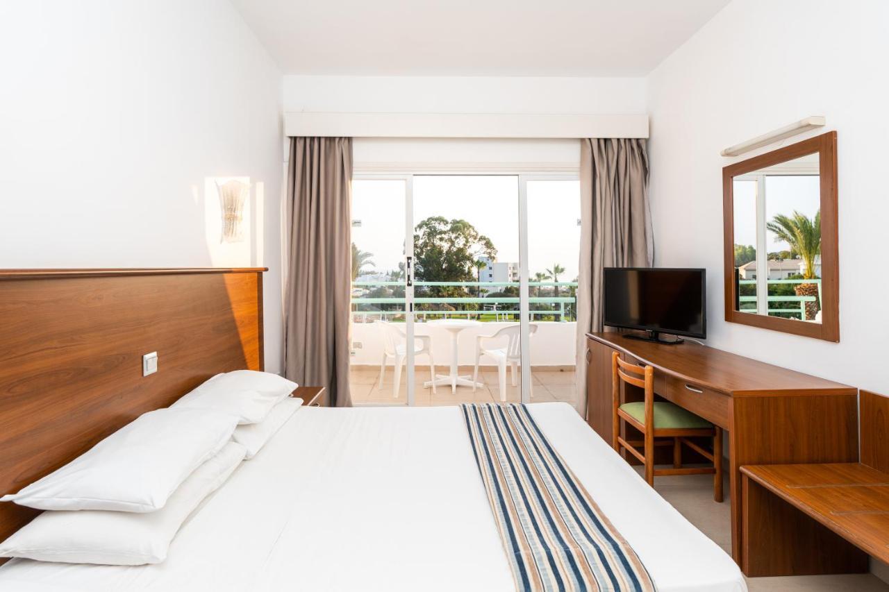 Adelais Bay Hotel Protaras Eksteriør bilde
