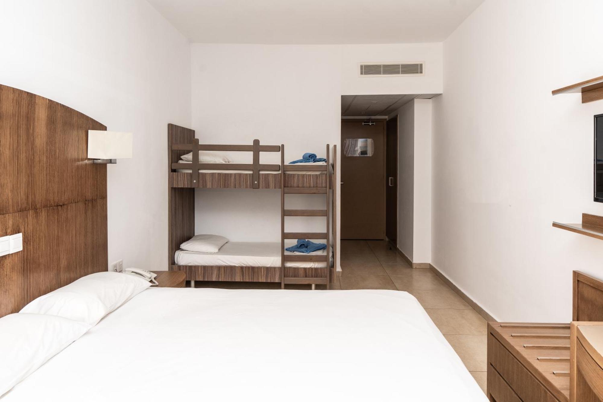 Adelais Bay Hotel Protaras Eksteriør bilde