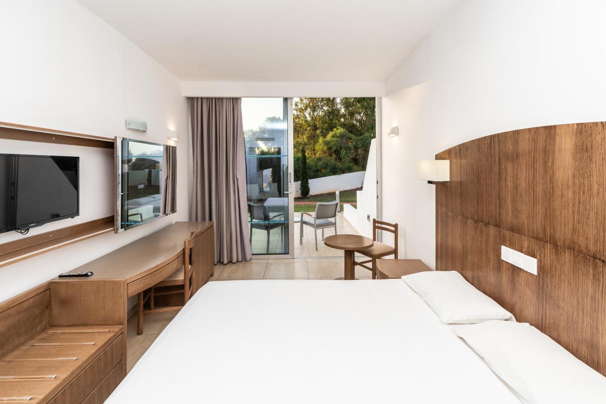 Adelais Bay Hotel Protaras Eksteriør bilde